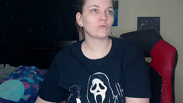 ToxicLilly online show from January 2025 08:34:01 AM