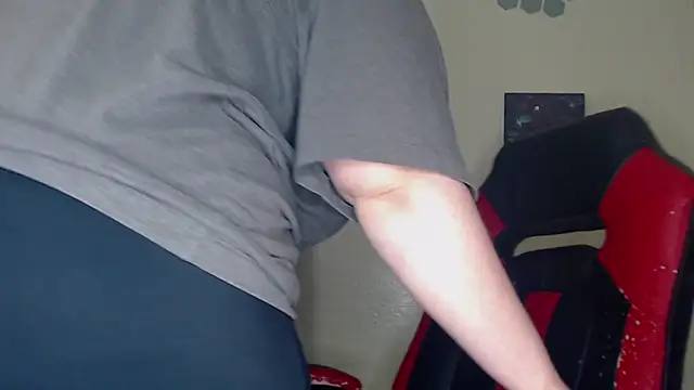 ToxicLilly online show from February 2025 09:35:02 AM