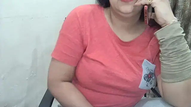 Snapshot of Zoya_Varma004 chatting on January 2025 08:55:01 AM Zoya Varma004 online show from January 2025 08:55:01 AM