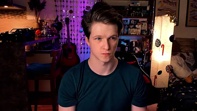 Snapshot of Breston_Sweet chatting on December 2024 06:26:02 PM Breston Sweet online show from December 2024 06:26:02 PM