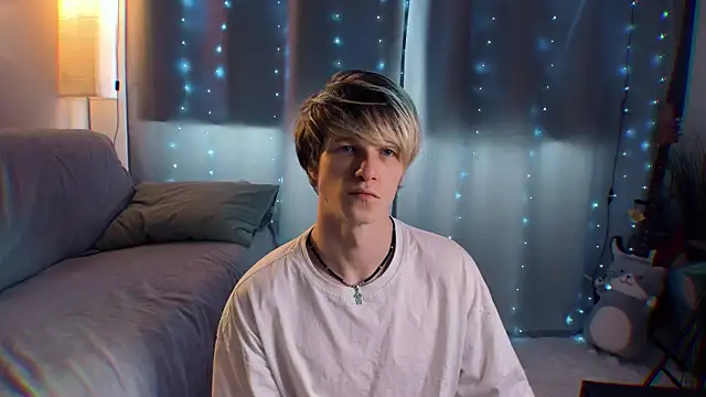 Breston Sweet online show from May 2026 07:06:01 AM