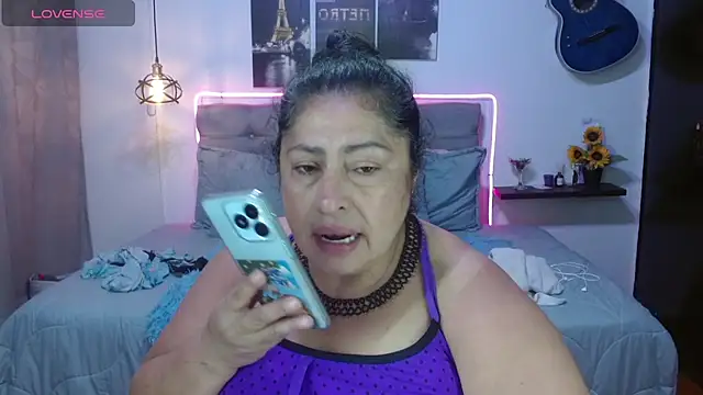 Snapshot of Keyla01_ chatting on April 2026 12:42:01 PM Keyla01 online show from April 2026 12:42:01 PM