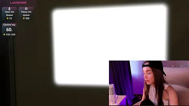 Snapshot of AliceOrlova chatting on March 2026 10:53:02 AM AliceOrlova online show from March 2026 10:53:02 AM