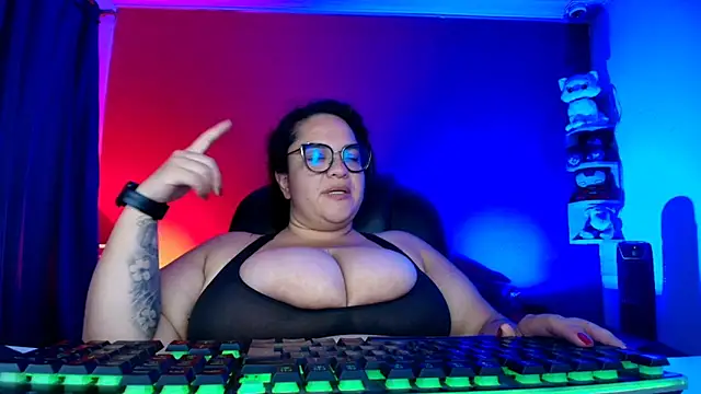 Snapshot of lulubigtitts1 chatting on January 2026 03:31:01 AM lulubigtitts1 online show from January 2026 03:31:01 AM