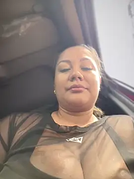 Snapshot of ValeryGrey chatting on February 2025 01:27:01 PM ValeryGrey online show from February 2025 01:27:01 PM