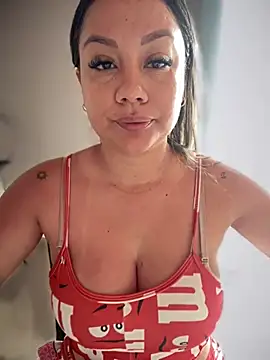 Snapshot of ValeryGrey chatting on March 2025 02:45:01 PM ValeryGrey online show from March 2025 02:45:01 PM