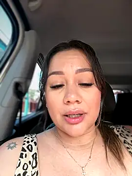 Snapshot of ValeryGrey chatting on September 2025 06:44:02 PM ValeryGrey online show from September 2025 06:44:02 PM