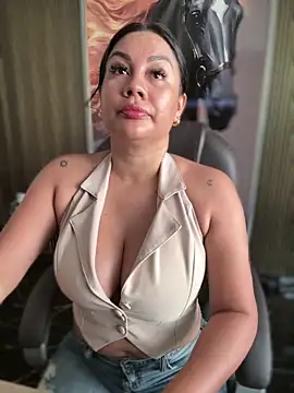 Snapshot of ValeryGrey chatting on October 2025 07:01:02 PM ValeryGrey online show from October 2025 07:01:02 PM