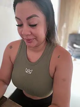 Snapshot of ValeryGrey chatting on November 2025 01:55:02 PM ValeryGrey online show from November 2025 01:55:02 PM