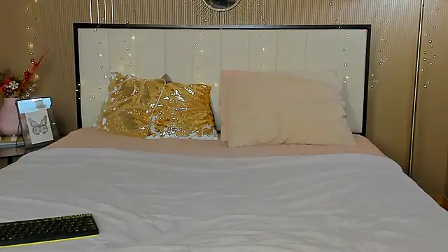 Snapshot of mailymilf chatting on November 2025 12:05:02 PM mailymilf online show from November 2025 12:05:02 PM