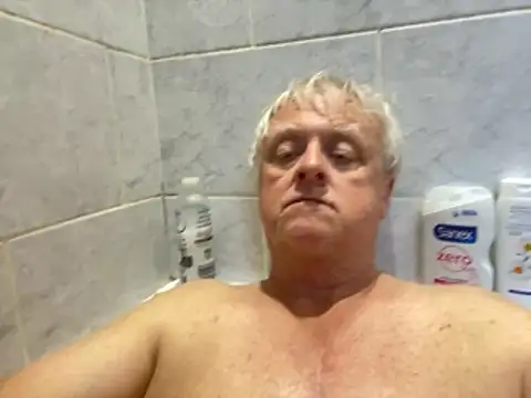 bigbadjon69 online show from April 2026 10:41:02 AM