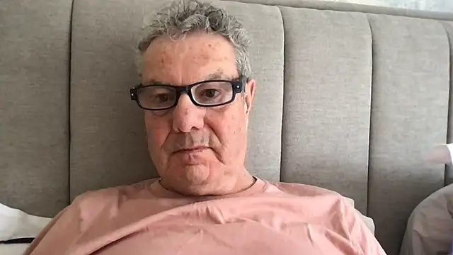 Snapshot of Oldpistolpete chatting on April 2026 09:14:02 AM Oldpistolpete online show from April 2026 09:14:02 AM