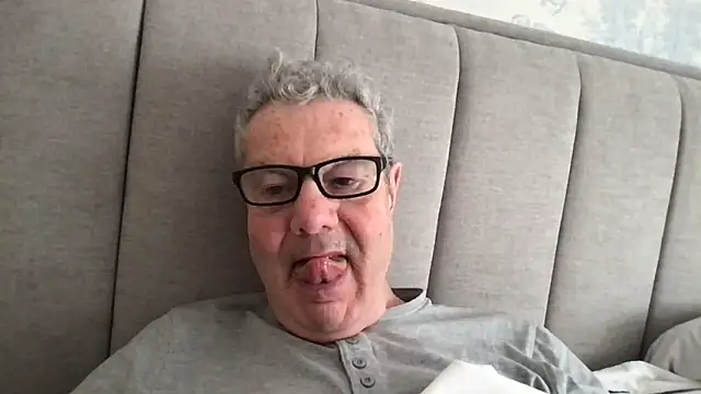 Snapshot of Oldpistolpete chatting on April 2026 08:30:02 AM Oldpistolpete online show from April 2026 08:30:02 AM