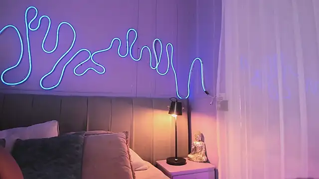 Sofly s online show from January 2026 05:27:02 PM