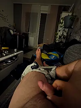 Paul10112 online show from February 2026 12:14:02 AM