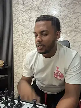 Snapshot of Sandro_xxx chatting on November 2025 12:31:02 AM Sandro xxx online show from November 2025 12:31:02 AM