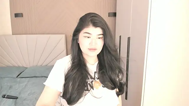 mia lui online show from June 2026 11:19:05 AM