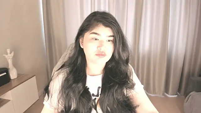 mia lui online show from July 2026 04:26:02 AM