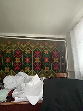 Snapshot of GHsveter chatting on April 2026 09:45:02 AM GHsveter online show from April 2026 09:45:02 AM