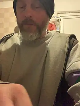 Snapshot of GHsveter chatting on April 2026 08:04:02 PM GHsveter online show from April 2026 08:04:02 PM