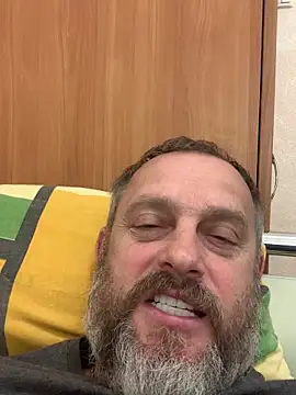Snapshot of GHsveter chatting on May 2026 07:04:02 AM GHsveter online show from May 2026 07:04:02 AM