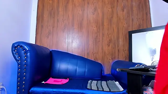 Mature Hard online show from December 2024 01:17:02 PM