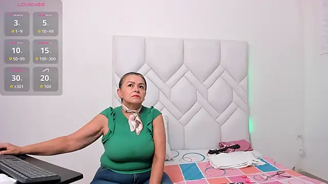 Mature Hard online show from October 2025 09:26:02 PM