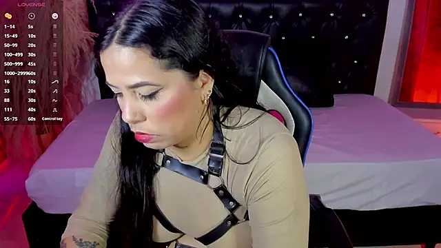 Bianka olivetto021 online show from February 2025 07:06:01 AM