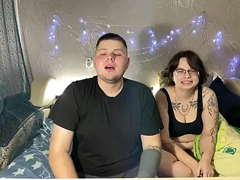 Snapshot of Volshebnik130_ chatting on January 2025 03:18:01 PM Volshebnik130 online show from January 2025 03:18:01 PM