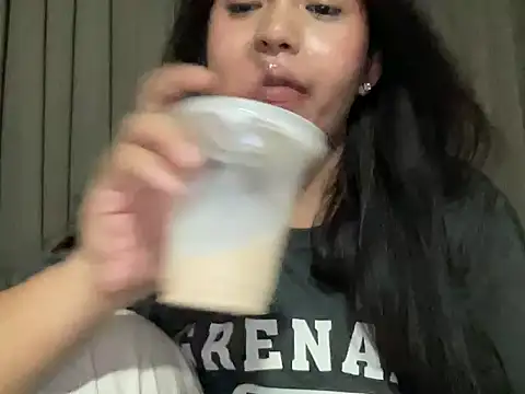 BigDominaMia online show from May 2026 03:29:01 PM