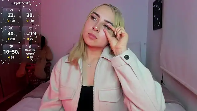 Snapshot of sophi_mooreno chatting on December 2024 01:16:02 AM sophi mooreno online show from December 2024 01:16:02 AM