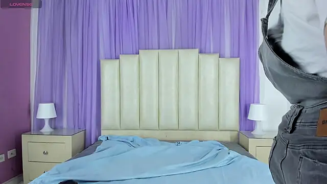 Snapshot of mollieblue69 chatting on December 2024 12:35:01 PM mollieblue69 online show from December 2024 12:35:01 PM