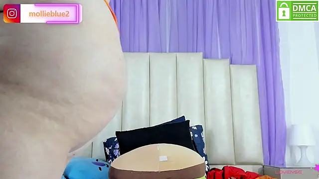 Snapshot of mollieblue69 chatting on January 2025 06:29:02 PM mollieblue69 online show from January 2025 06:29:02 PM