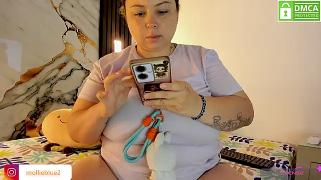 Snapshot of mollieblue69 chatting on January 2025 12:37:01 PM mollieblue69 online show from January 2025 12:37:01 PM