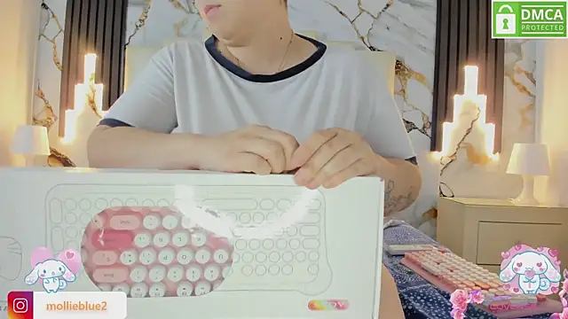 Snapshot of mollieblue69 chatting on March 2025 04:12:01 PM mollieblue69 online show from March 2025 04:12:01 PM