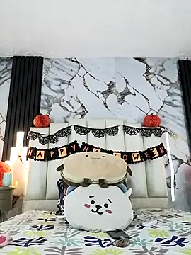 Snapshot of mollieblue69 chatting on October 2025 01:07:01 PM mollieblue69 online show from October 2025 01:07:01 PM