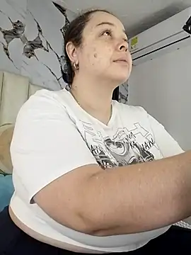 Snapshot of mollieblue69 chatting on November 2025 01:00:01 PM mollieblue69 online show from November 2025 01:00:01 PM