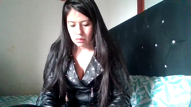 sandyquinnxx online show from February 2025 05:43:01 PM