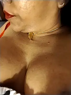 Snapshot of tharu_sweet chatting on October 2025 04:37:01 PM tharu sweet online show from October 2025 04:37:01 PM