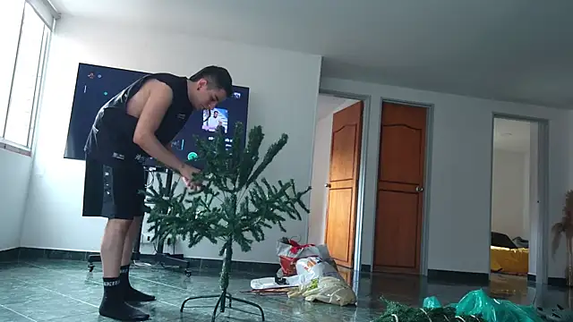 Jhoan saenz online show from November 2025 09:09:01 PM