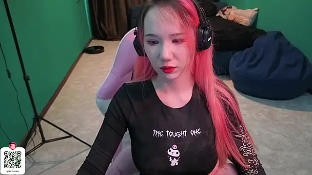 Maya Viola online show from March 2026 05:34:01 AM