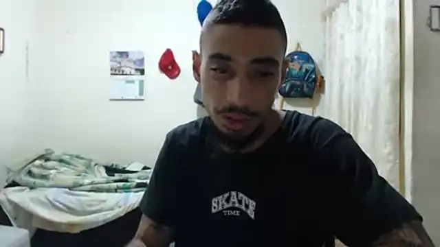 emiliano hottt online show from April 2026 06:35:02 AM