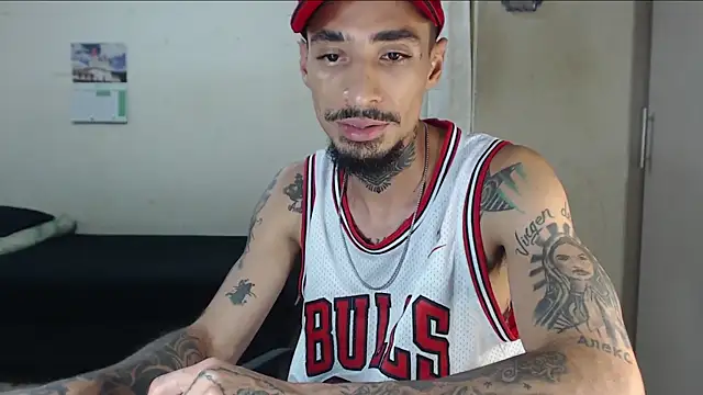 emiliano hottt online show from April 2026 02:27:02 AM