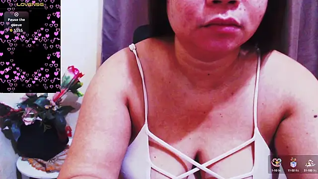 Alliayah Hollyx online show from September 2025 07:49:02 PM