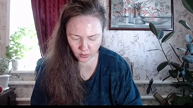 Snapshot of EmilyDoth chatting on April 2026 04:30:01 AM EmilyDoth online show from April 2026 04:30:01 AM