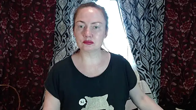 Snapshot of EmilyDoth chatting on July 2026 06:28:01 AM EmilyDoth online show from July 2026 06:28:01 AM