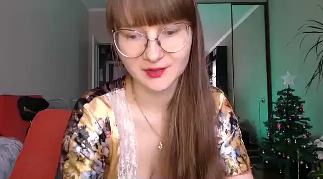 KiraGoldens online show from January 2025 07:50:01 AM