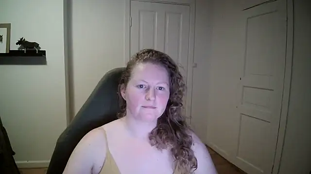 Snapshot of Girlnina-1995 chatting on January 2025 06:12:02 PM Girlnina-1995 online show from January 2025 06:12:02 PM