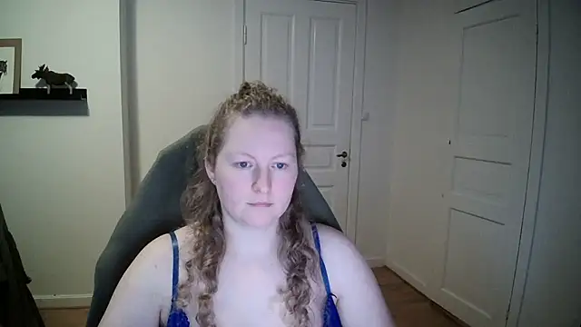 Snapshot of Girlnina-1995 chatting on January 2025 10:57:01 AM Girlnina-1995 online show from January 2025 10:57:01 AM