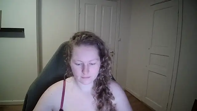 Snapshot of Girlnina-1995 chatting on January 2025 02:58:01 PM Girlnina-1995 online show from January 2025 02:58:01 PM